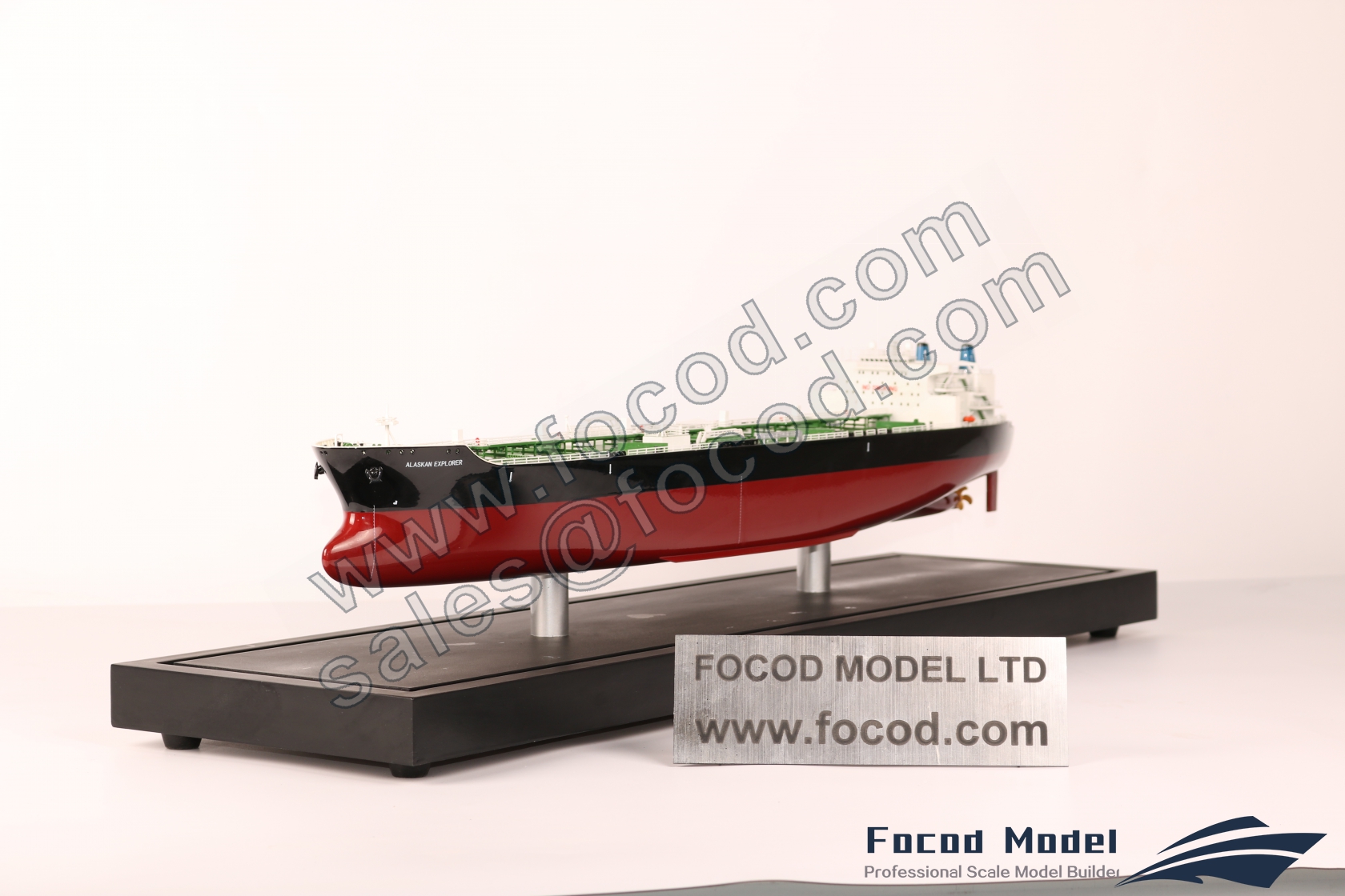 customized model of 287m Crude Oil Tanker